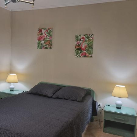 Les Conils - Gites Et Chambres D'Hotes Saint-Pierre-de-Vassols Eksteriør bilde